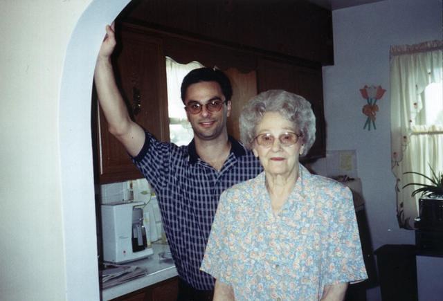 Larry&Nana.jpg