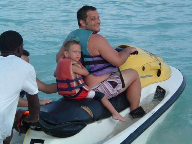 tn_2006_0722Image0010.JPG
