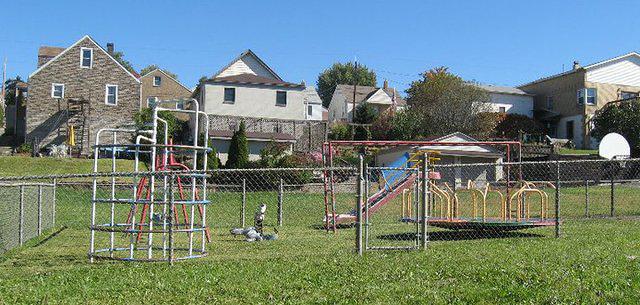Super8Playground001.jpg