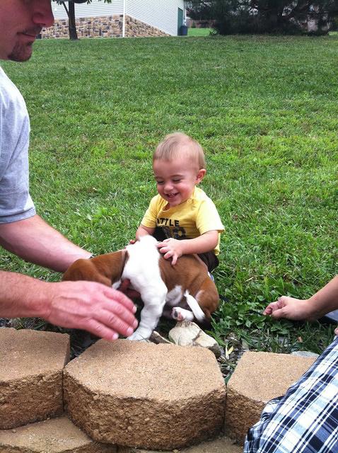 LucianoAndPuppy_Aug2011_003.JPG
