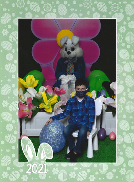 LucianoWithEasterBunny 03162021 002