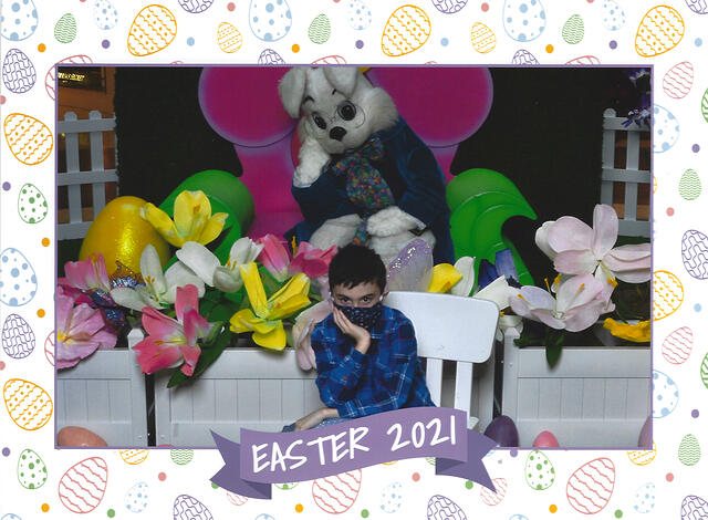 LucianoWithEasterBunny 03162021 003