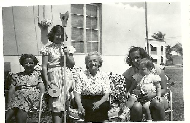 DorothyFerrariBarbaraFerrariElideFerrariBrighentiTotoFerrari_TotosChild.jpg