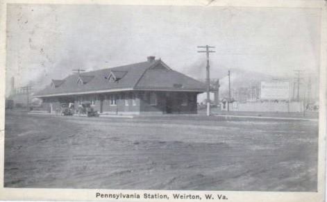 PennsylvaniaStationWeirtonAtCrawfordsCrossing NearMainStreetOverpass circa1927