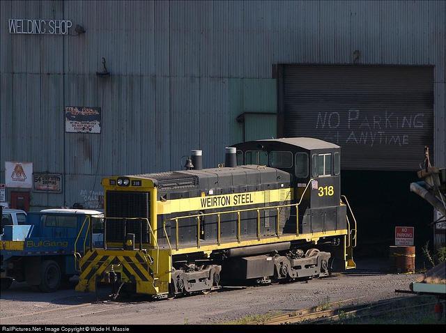 WeirtonSteel 318 EMD SW1500 Switcher