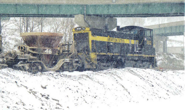 WeirtonSteel_SW1500_302_SlagTrain_View02.jpg