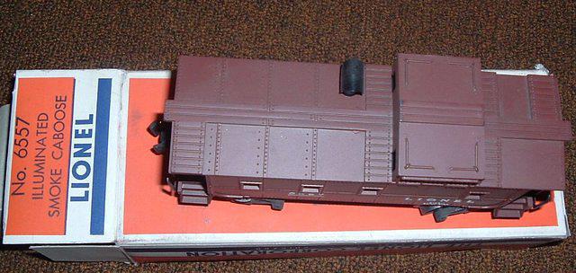 LionelIlluminatedSmokeCaboose 6557
