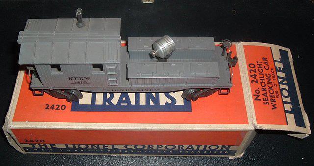 LionelSearchLightWreckingCar 2420