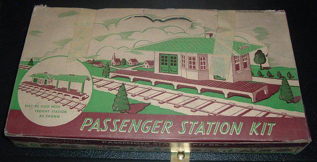 PlasticvillePassengerStationKit RS-8