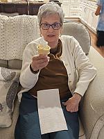Tasting Luciano's Pudding Cones