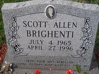 ScottBrighenti_Headstone_Front.JPG